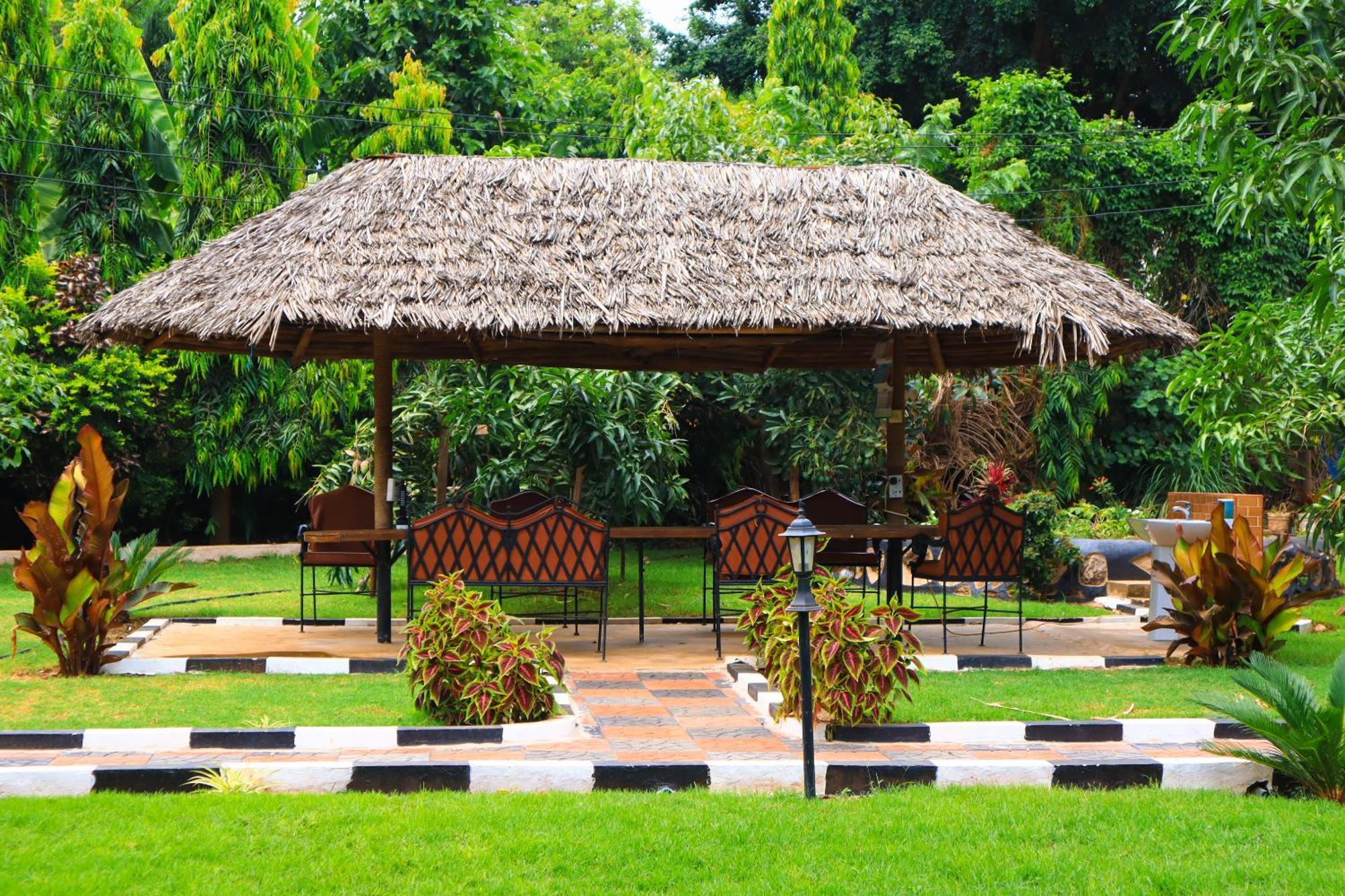 Mama Thea Homes Moshi Bagian luar foto