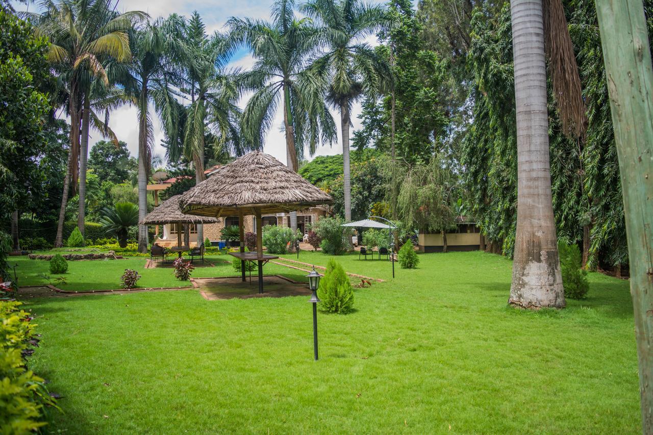 Mama Thea Homes Moshi Bagian luar foto