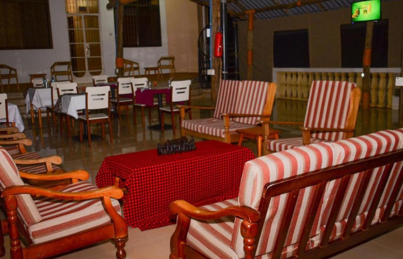 Mama Thea Homes Moshi Bagian luar foto