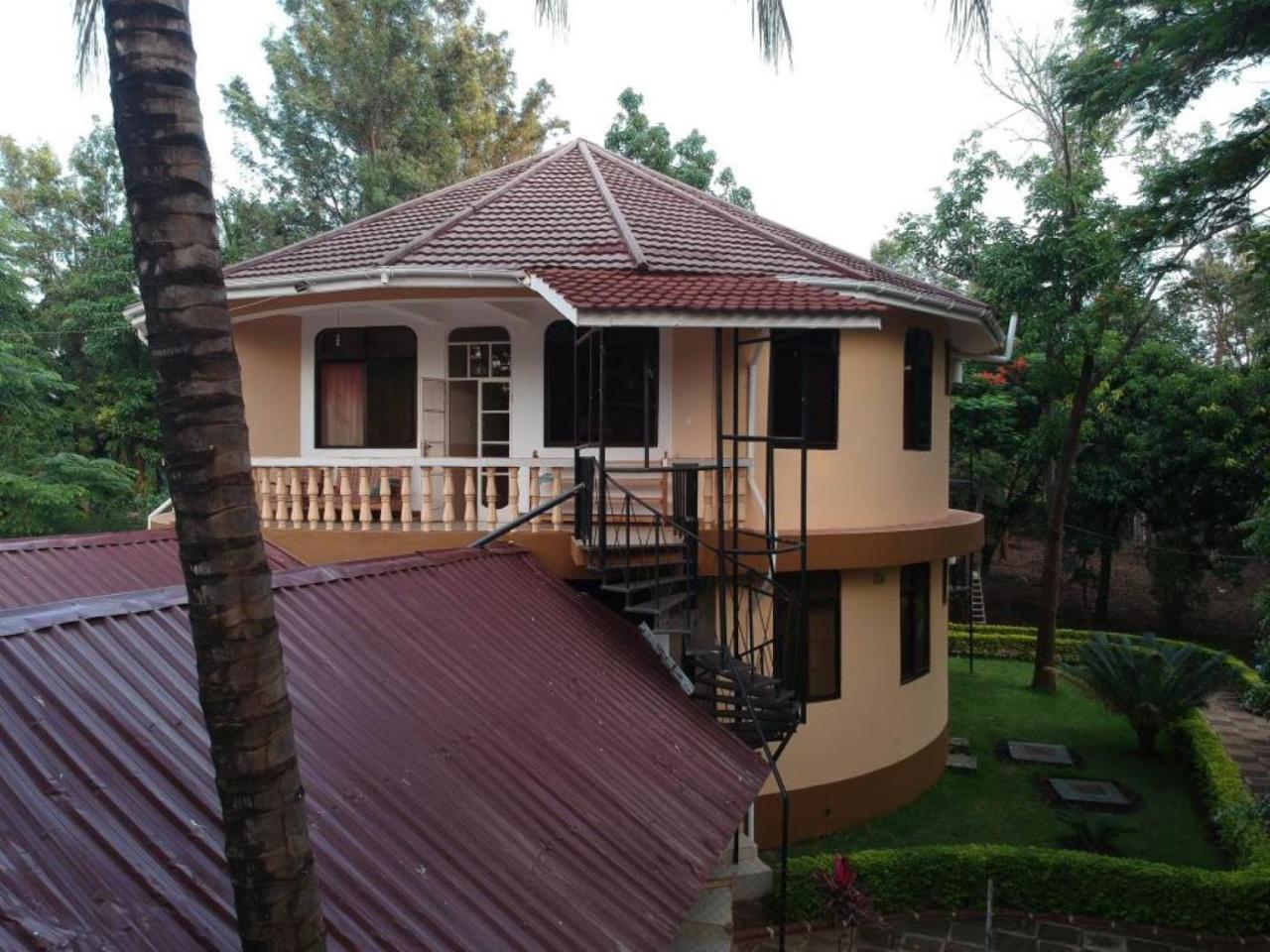 Mama Thea Homes Moshi Bagian luar foto