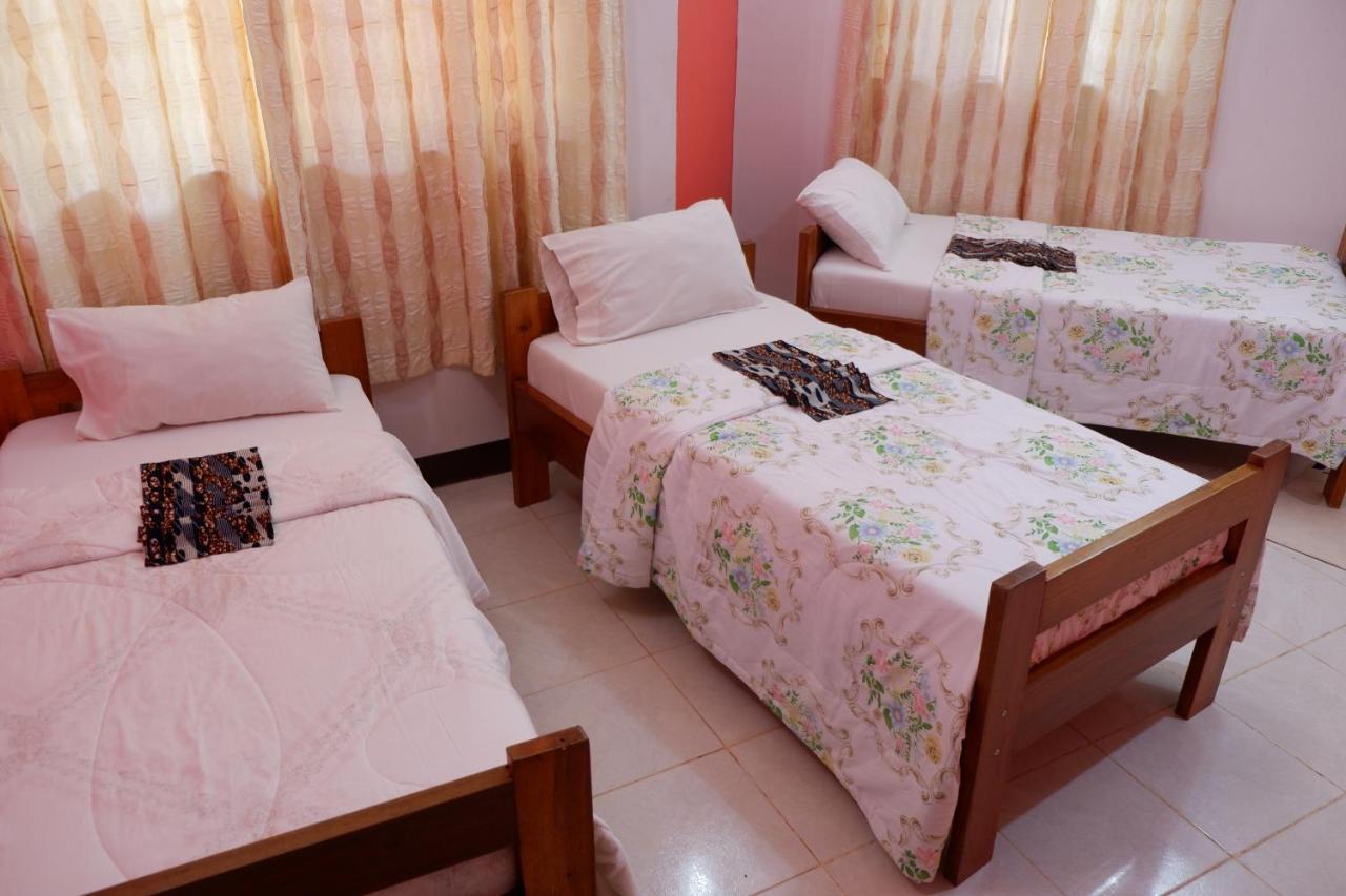 Mama Thea Homes Moshi Bagian luar foto
